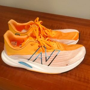 New Balance Fuelcell Rebel sz 11.5